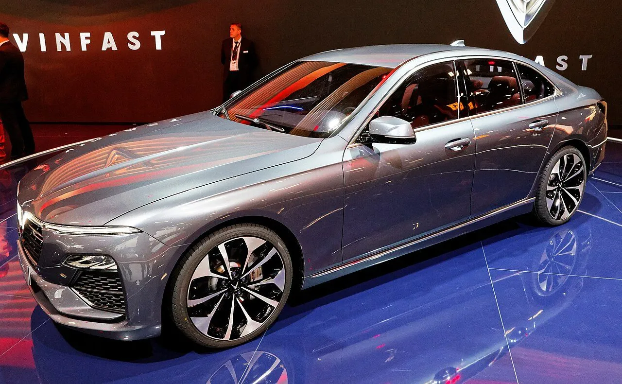 VinFast Lux A2.0 Cao cấp 2018