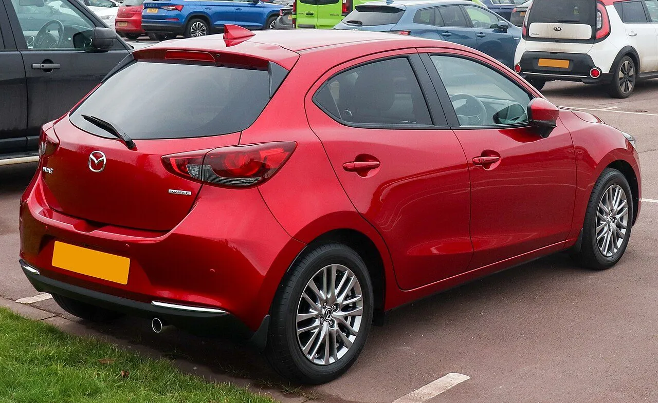 Mazda 2 Sport 1.5 Luxury 2021, ảnh 2