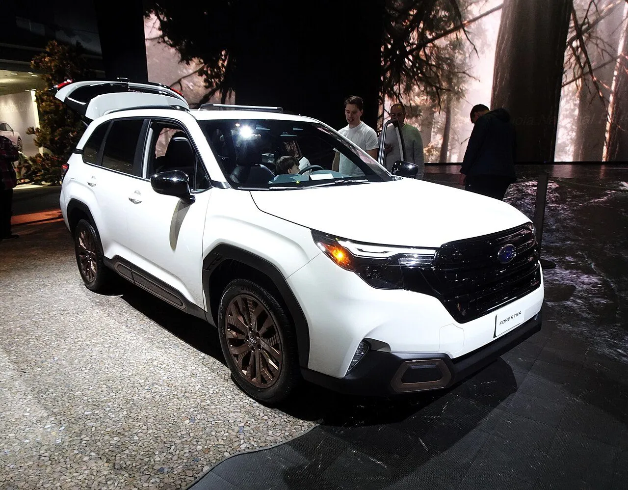 Subaru Forester 2.0i-S 2025