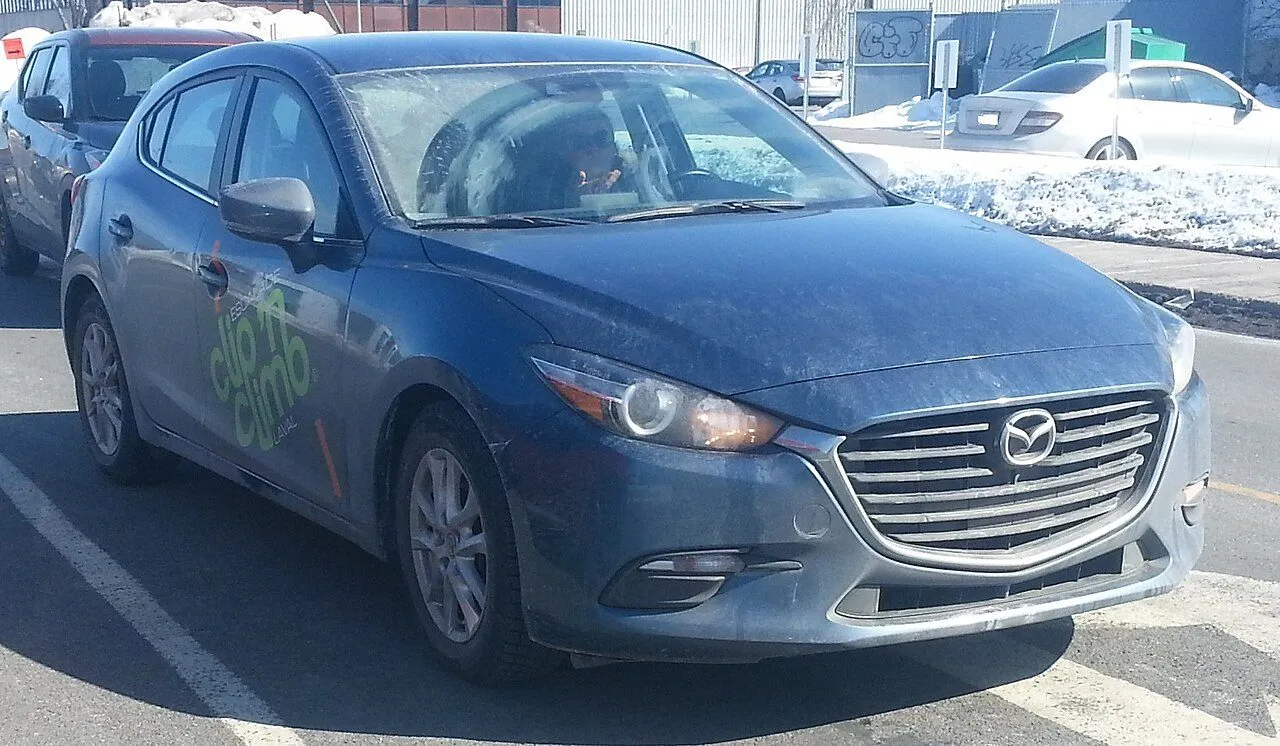 Mazda 3 1.5 Luxury 2021