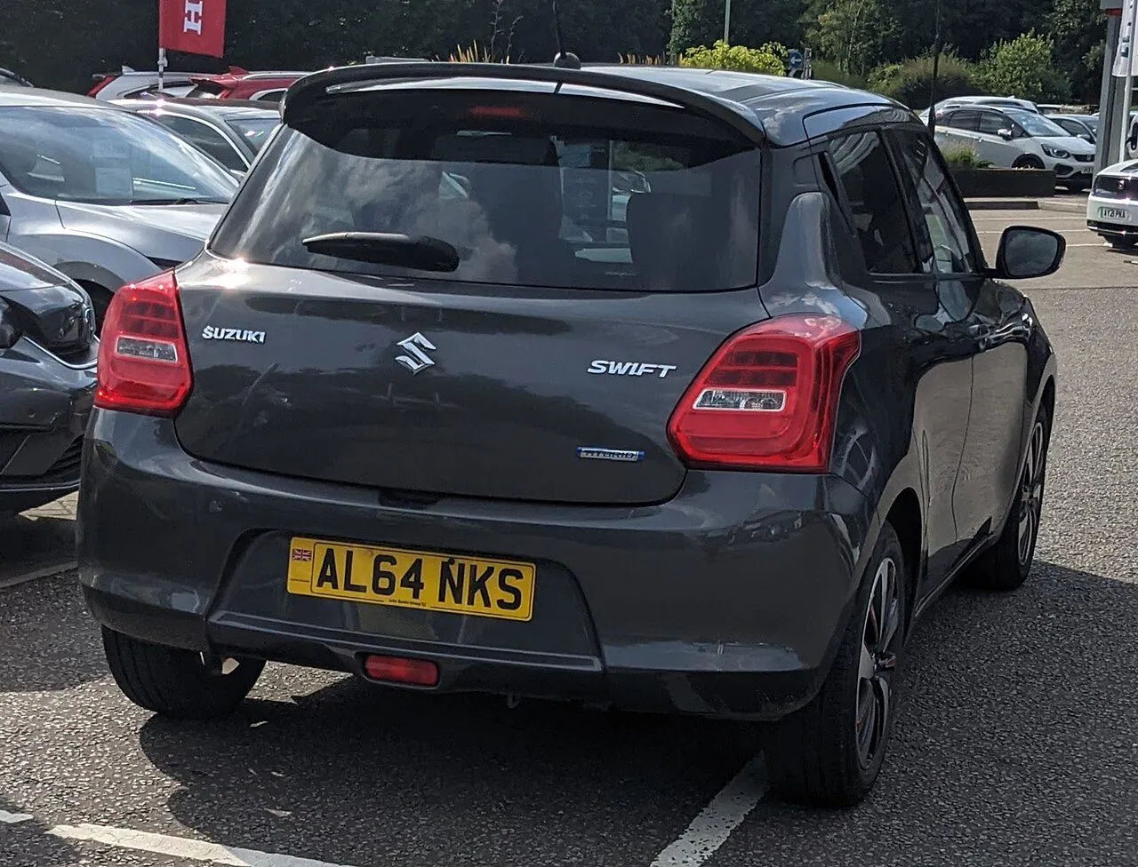 Suzuki Swift GLX CVT 2020