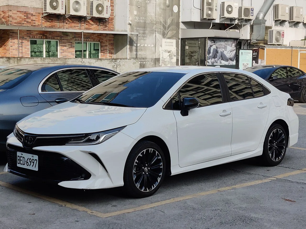 Toyota Corolla Altis 1.8V 2023