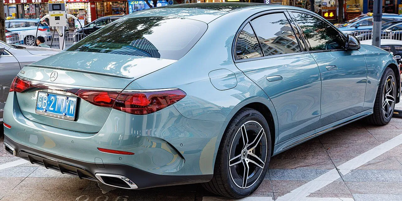 Mercedes-Benz E-Class E 180 2025