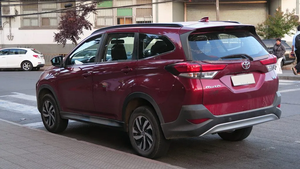 Toyota Rush 1.5S AT 2022