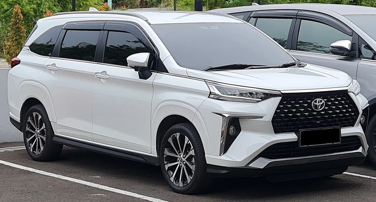 Toyota Veloz Cross CVT 2022, ảnh 2
