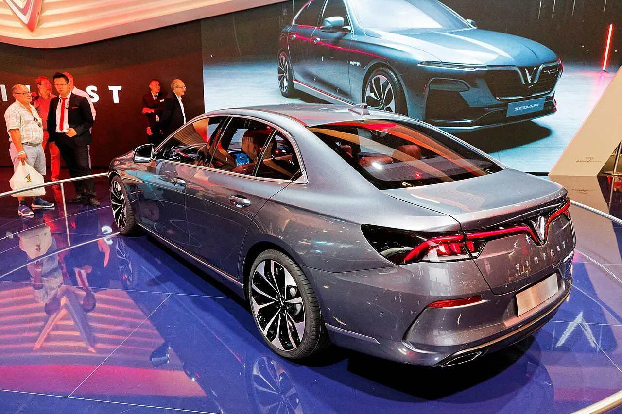 VinFast Lux A2.0 Nâng cao 2018, ảnh 4