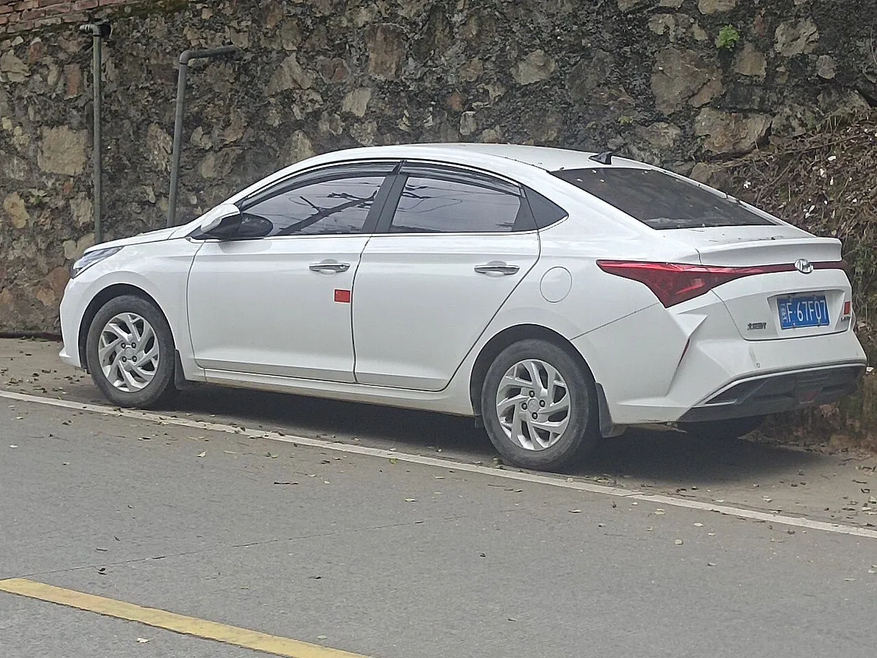 Hyundai Accent 1.4 MT 2020, ảnh 2