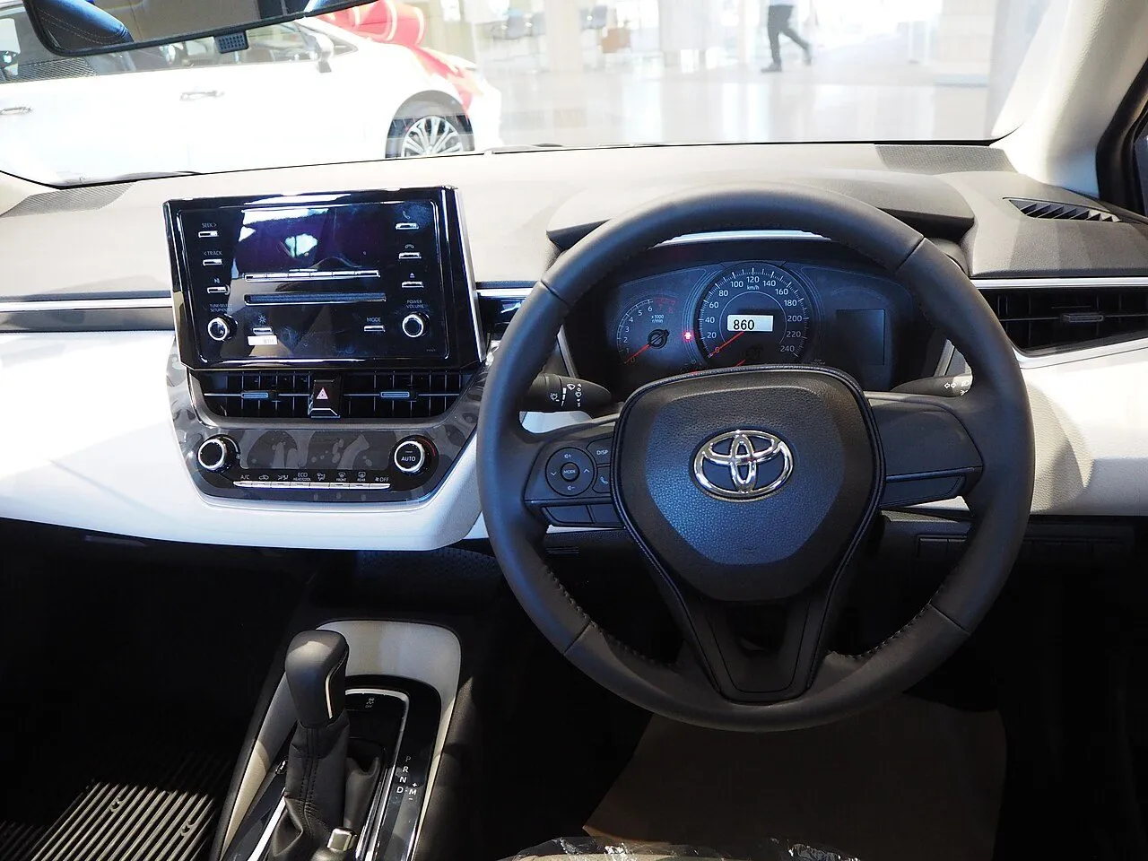 Toyota Corolla Altis 1.8HEV 2019, ảnh 2