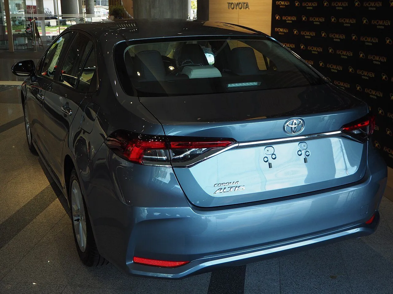 Toyota Corolla Altis 1.8HEV 2019