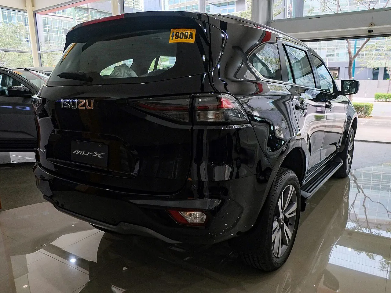 Isuzu mu-X Prestige 1.9 4x2 AT 2025, ảnh 2