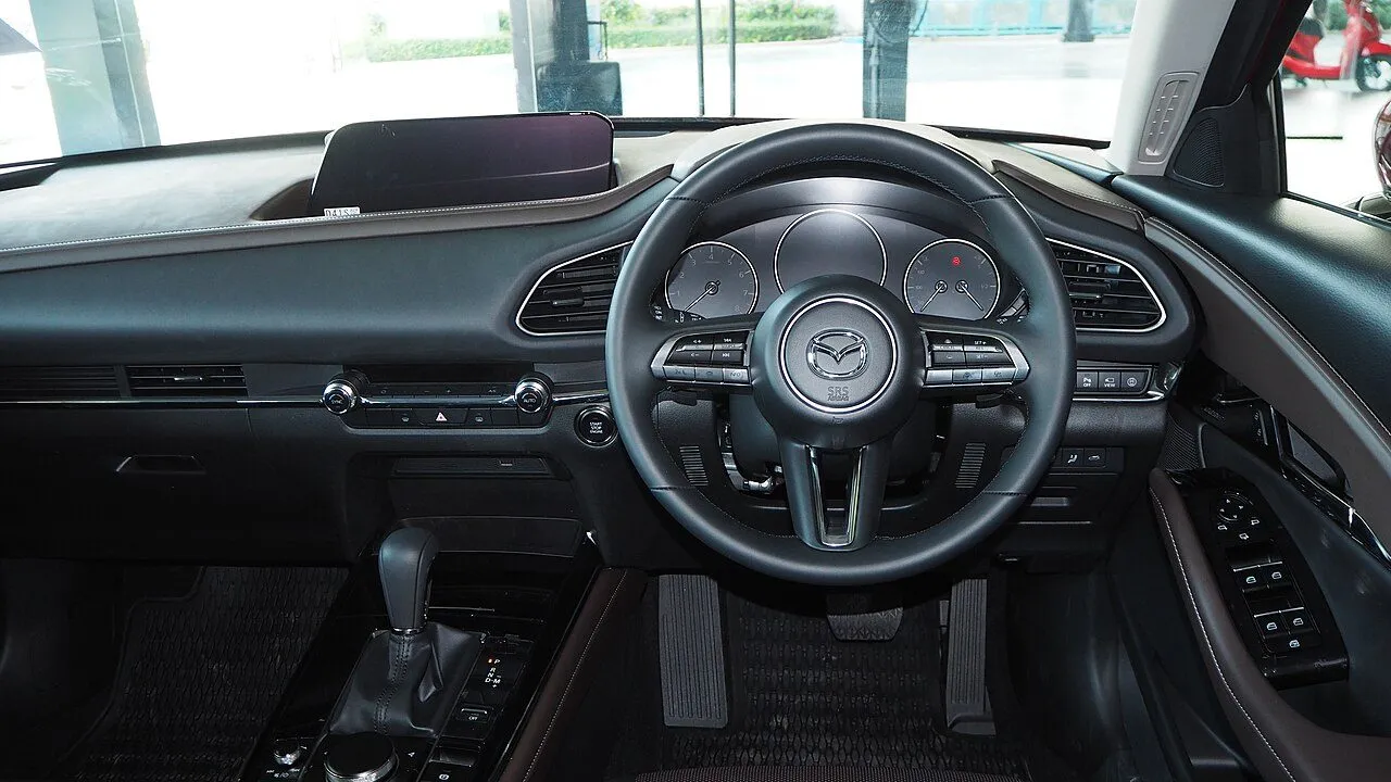 Mazda CX-30 2.0 Luxury 2020, ảnh 2