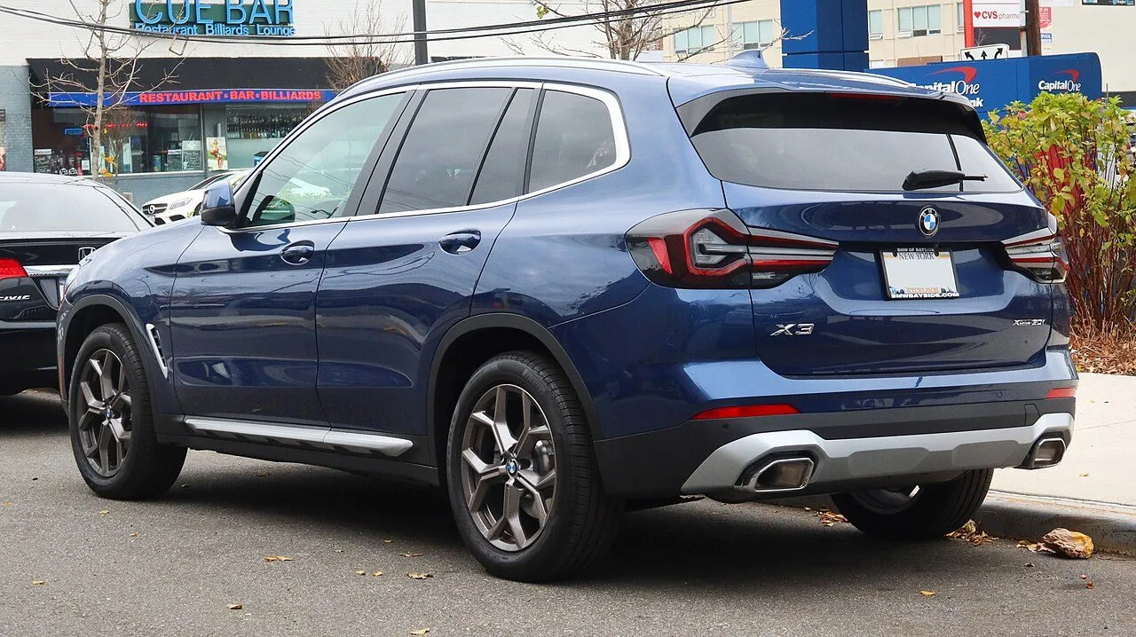 BMW X3 xDrive20i xLine 2022, ảnh 2
