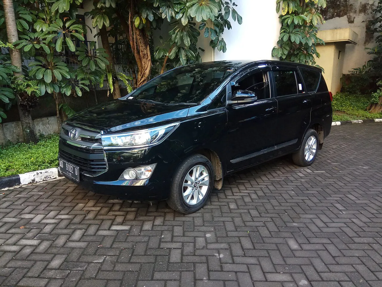 Toyota Innova Cross 2.0V 2017