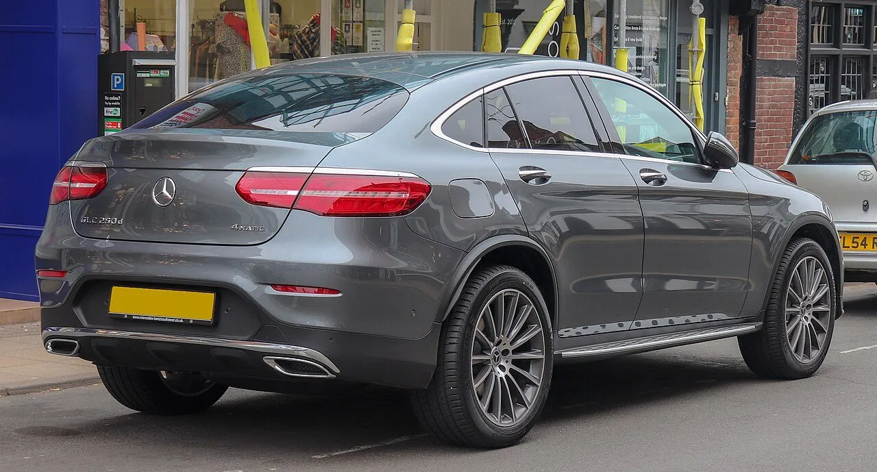Mercedes-Benz GLC 200 2019, ảnh 2