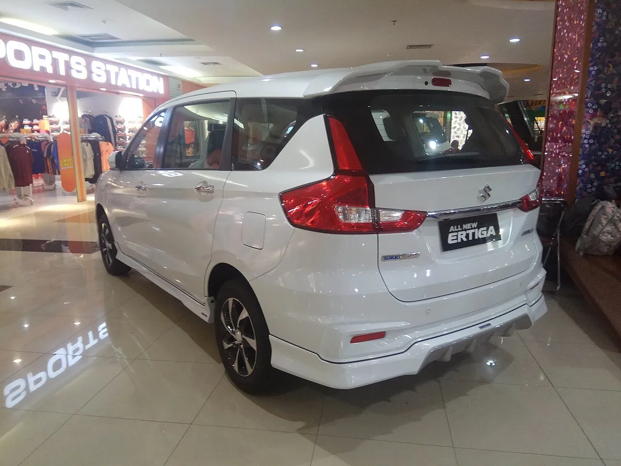 Suzuki Ertiga GL MT 2019, ảnh 2