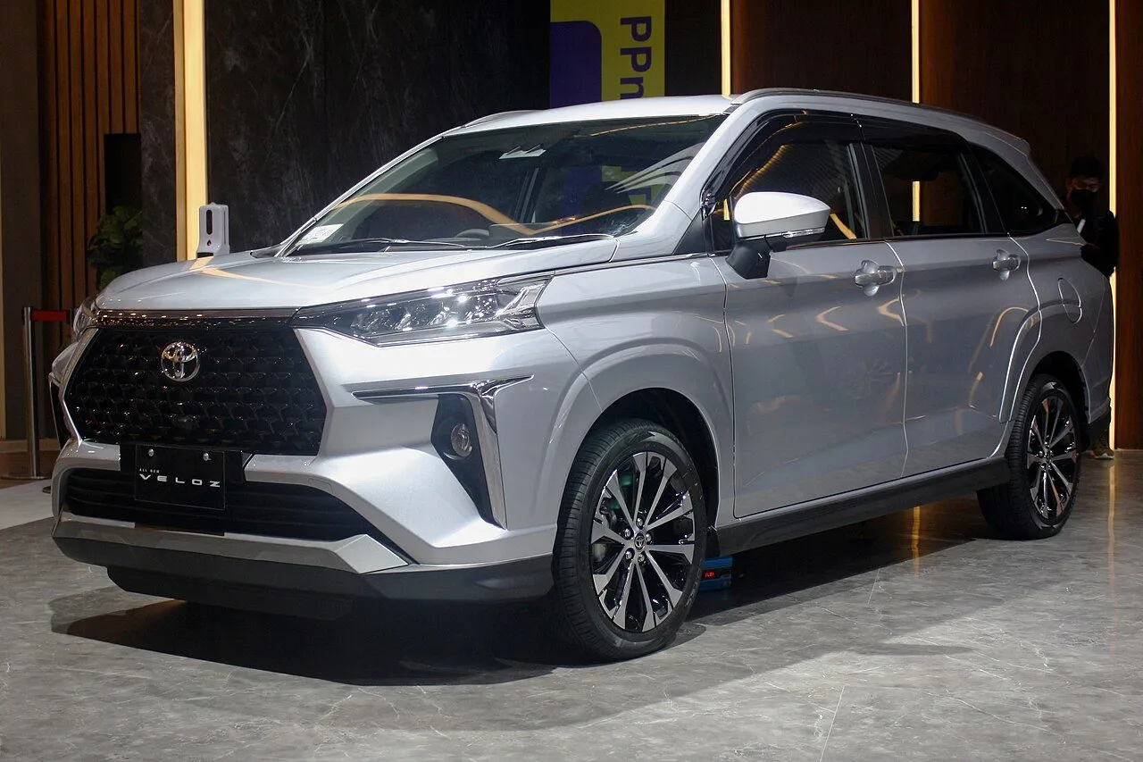 Toyota Veloz Cross CVT Top 2021