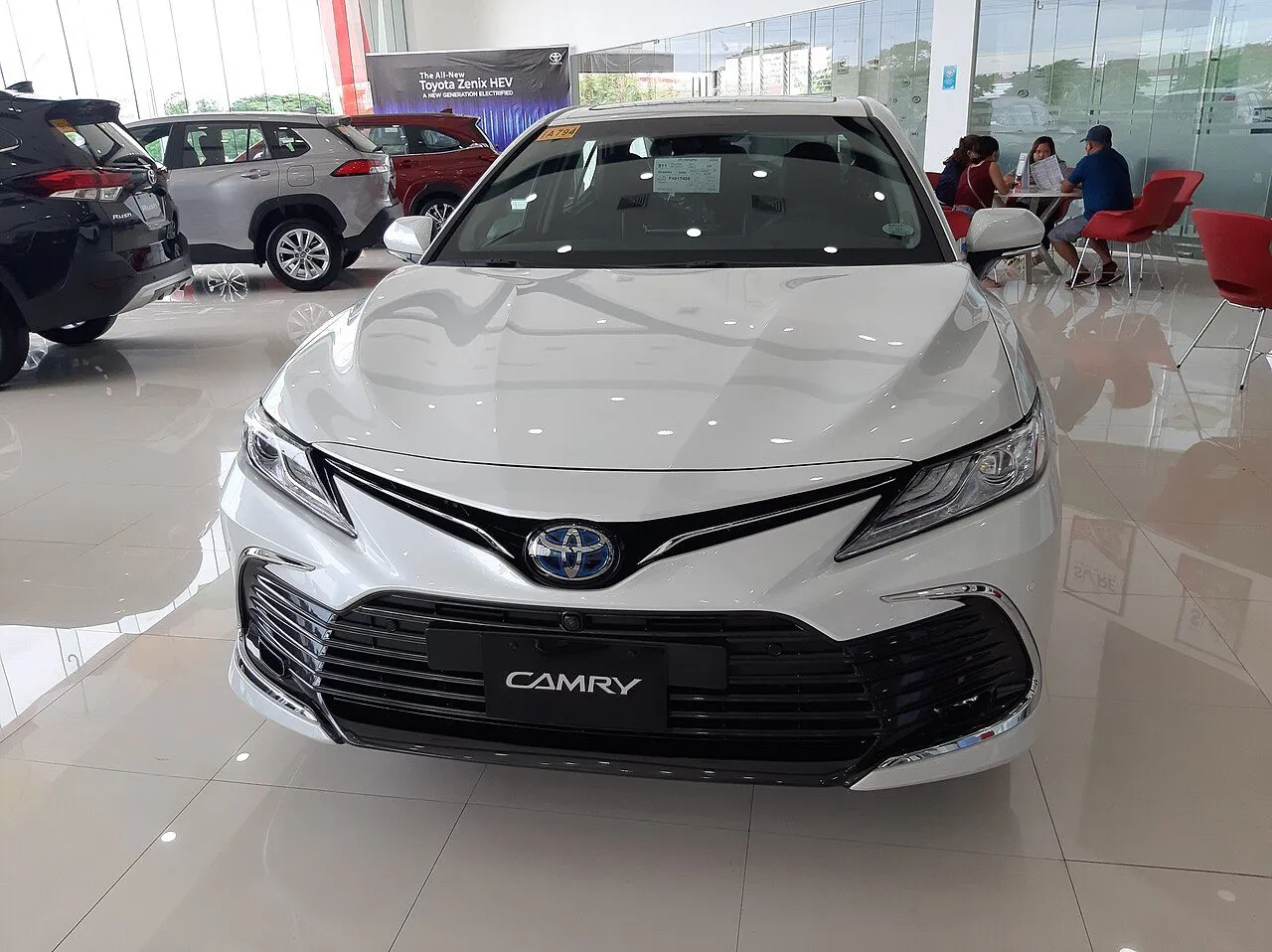 Toyota Camry 2.5Q 2023