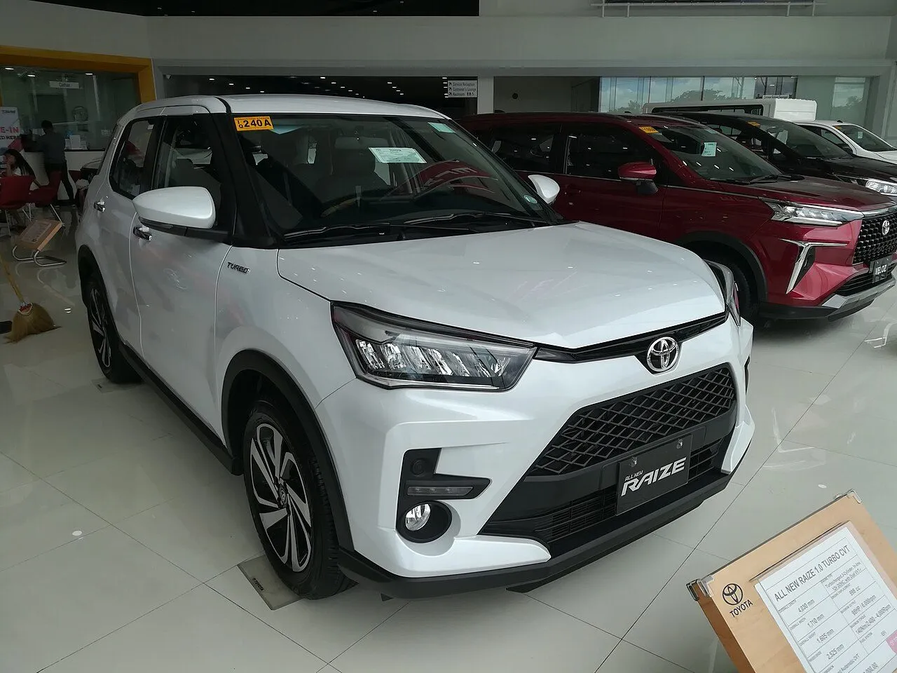 Toyota Raize 1.0 Turbo 2024, ảnh 2