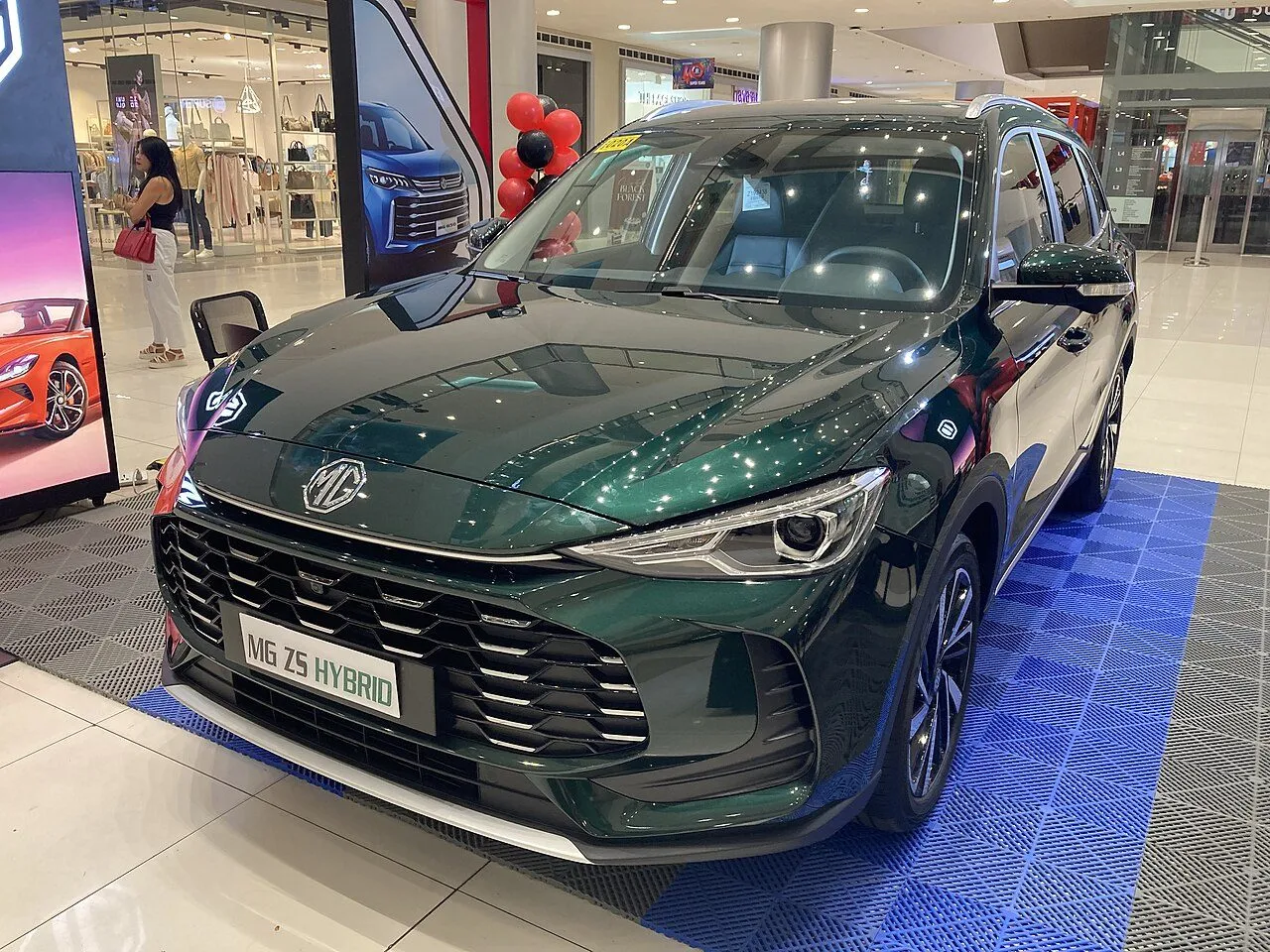 MG ZS COM+ 2025