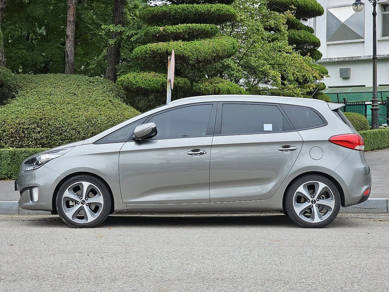 Kia Carens 1.5G Deluxe 2023, ảnh 4