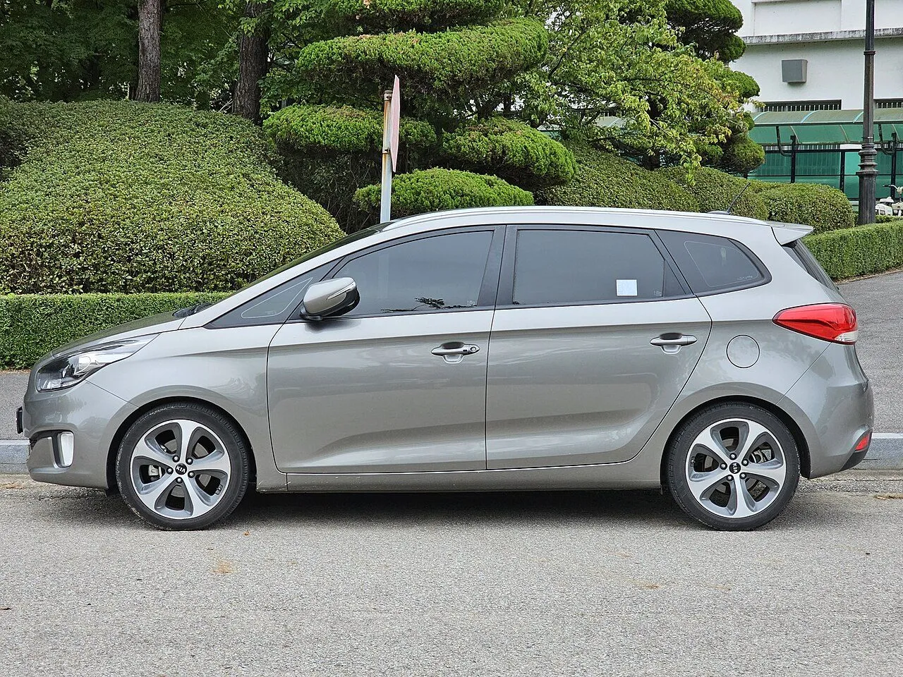 Kia Carens 1.5G Deluxe 2023, ảnh 3