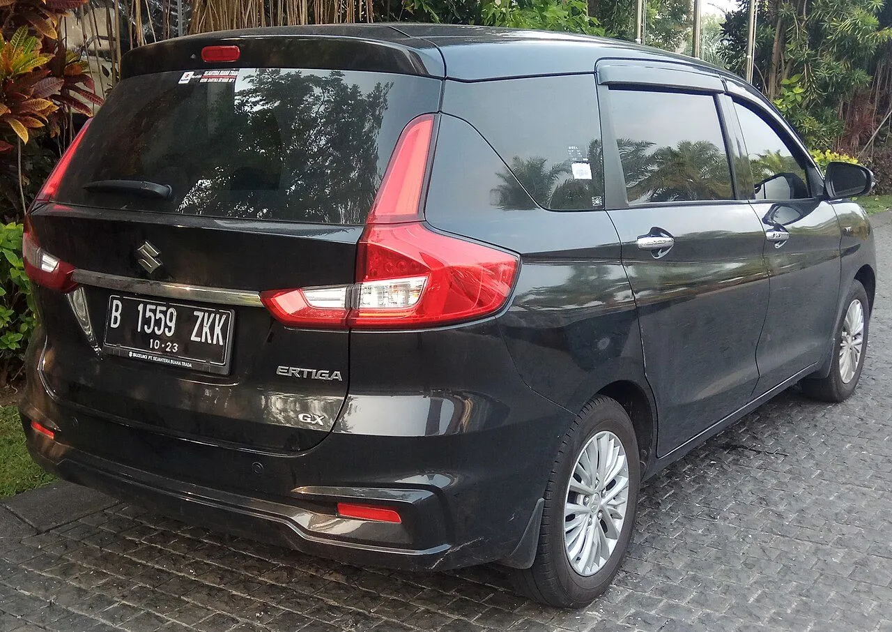 Suzuki Ertiga GLX AT 2018, ảnh 2