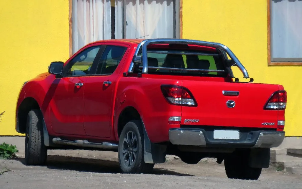 Mazda BT-50 1.9 AT 4x2 2016