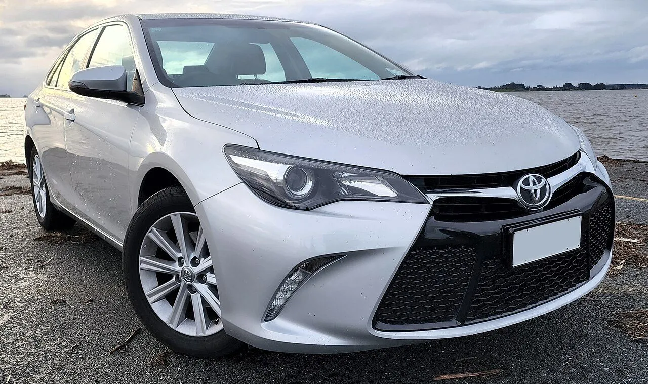 Toyota Camry 2.0G 2016