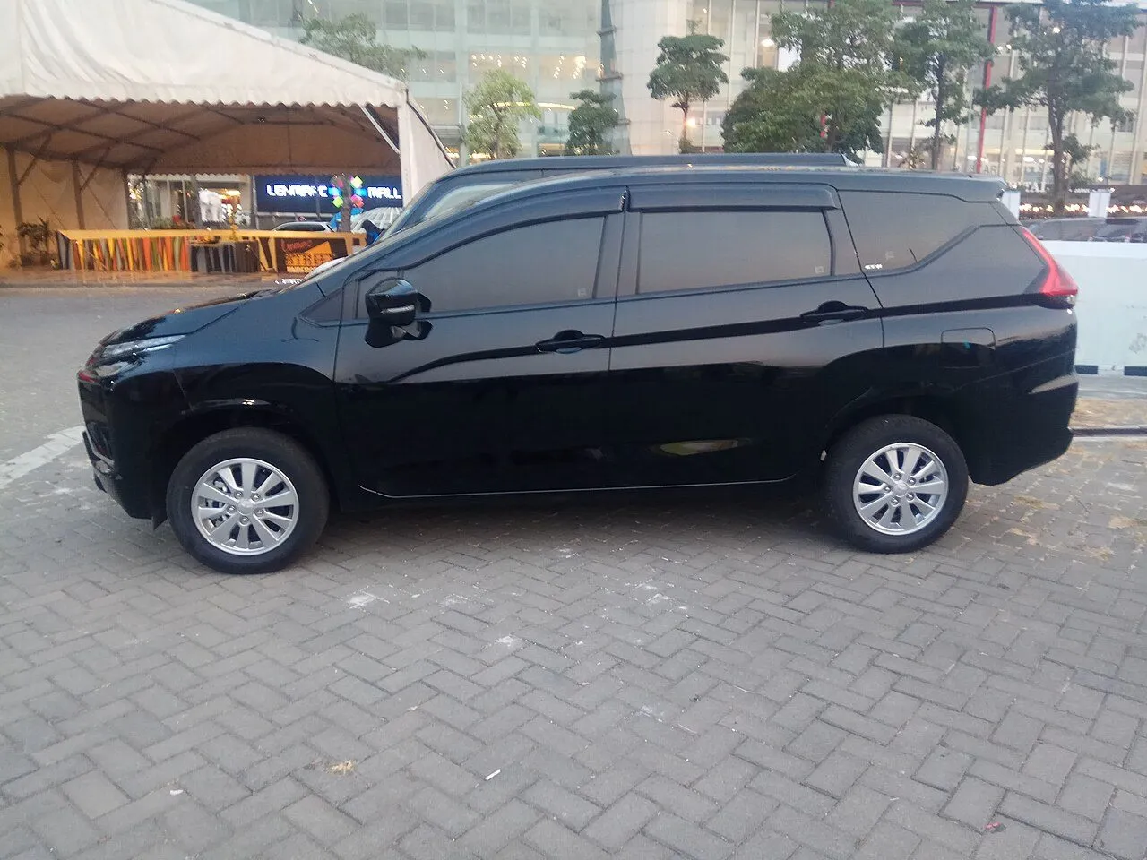 Mitsubishi Xpander AT 2019, ảnh 2
