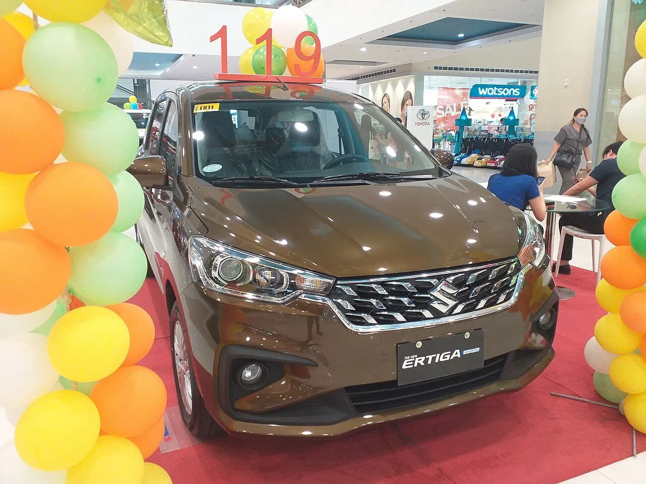 Suzuki Ertiga GLX AT 2023, ảnh 3