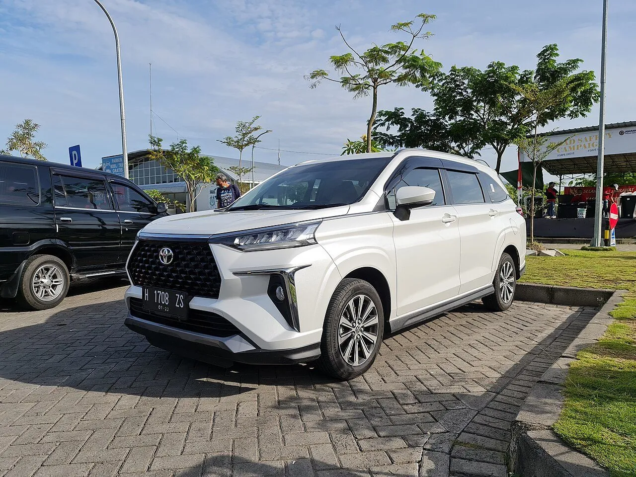 Toyota Veloz Cross CVT Top 2021
