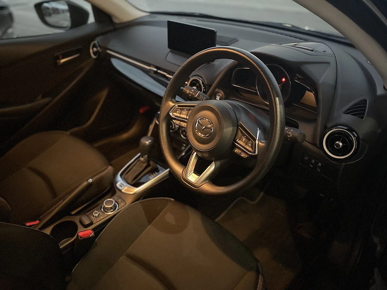 Mazda 2 1.5 AT 2024, ảnh 3