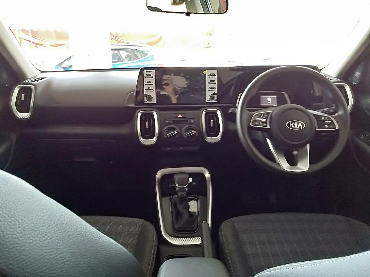 Kia Sonet 1.5 Premium 2022, ảnh 3