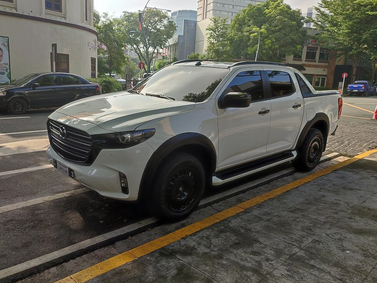 Mazda BT-50 1.9 MT 4x2 2023