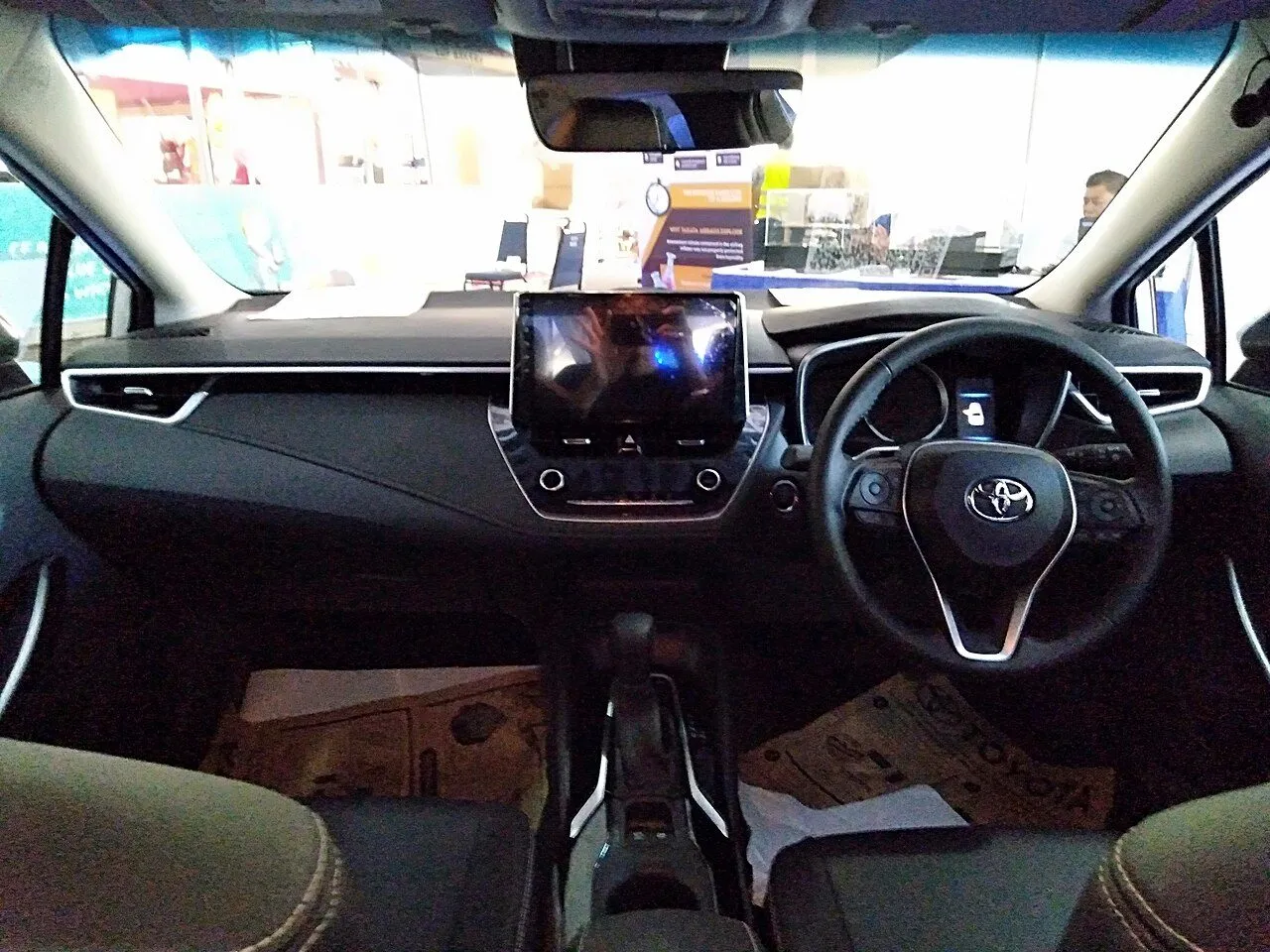 Toyota Corolla Altis 1.8G 2020, ảnh 2