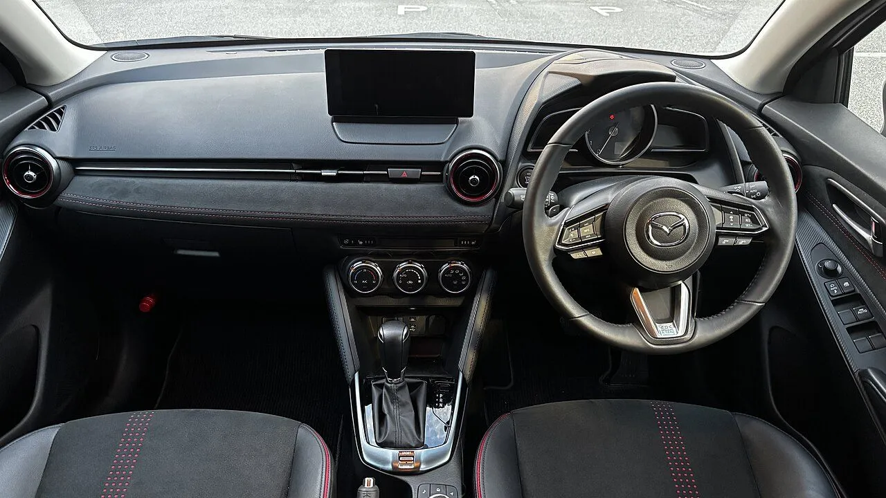Mazda 2 1.5 AT 2025, ảnh 3