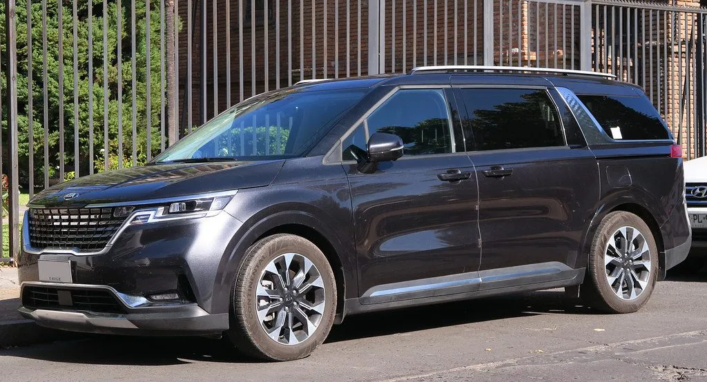 Kia Carnival 2.2D Signature 2021