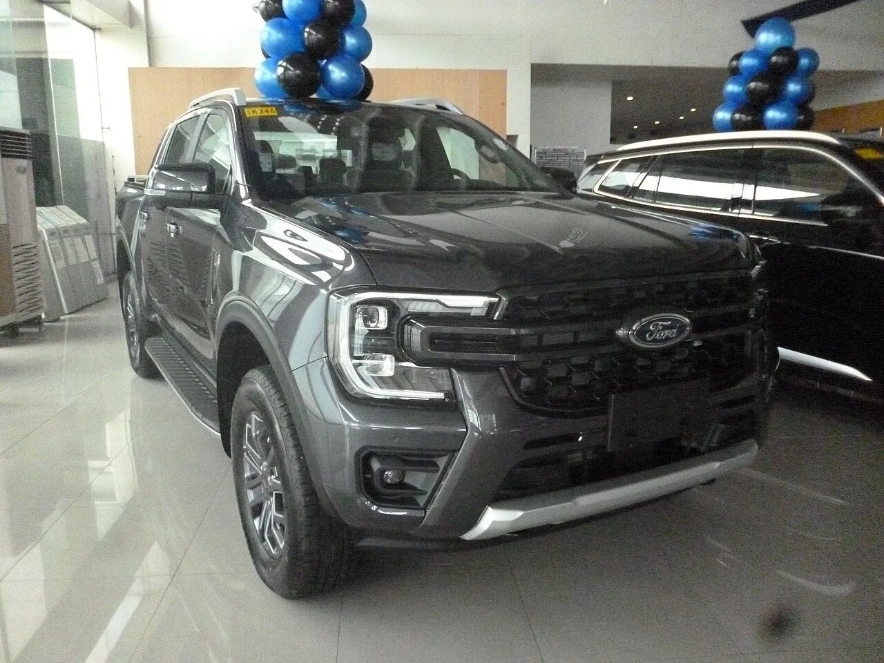 Ford Ranger XL 2.0 4x4 MT 2023, ảnh 2
