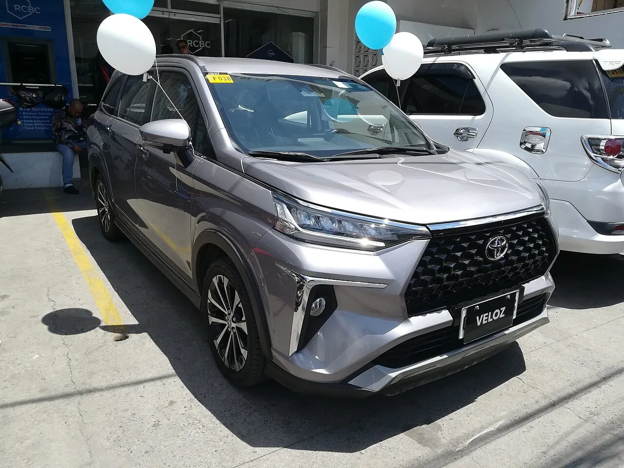 Toyota Veloz Cross CVT 2023, ảnh 3
