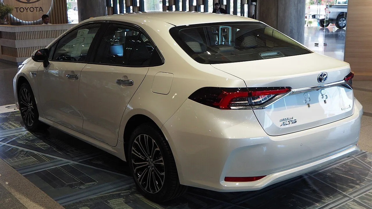 Toyota Corolla Altis 1.8V 2019