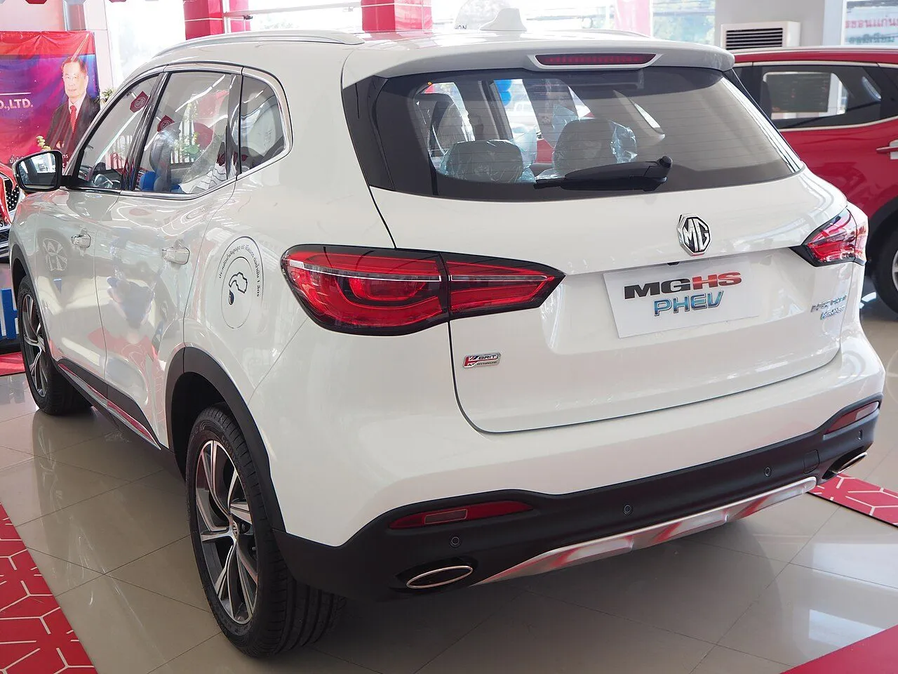 MG HS 1.5T STD 2020