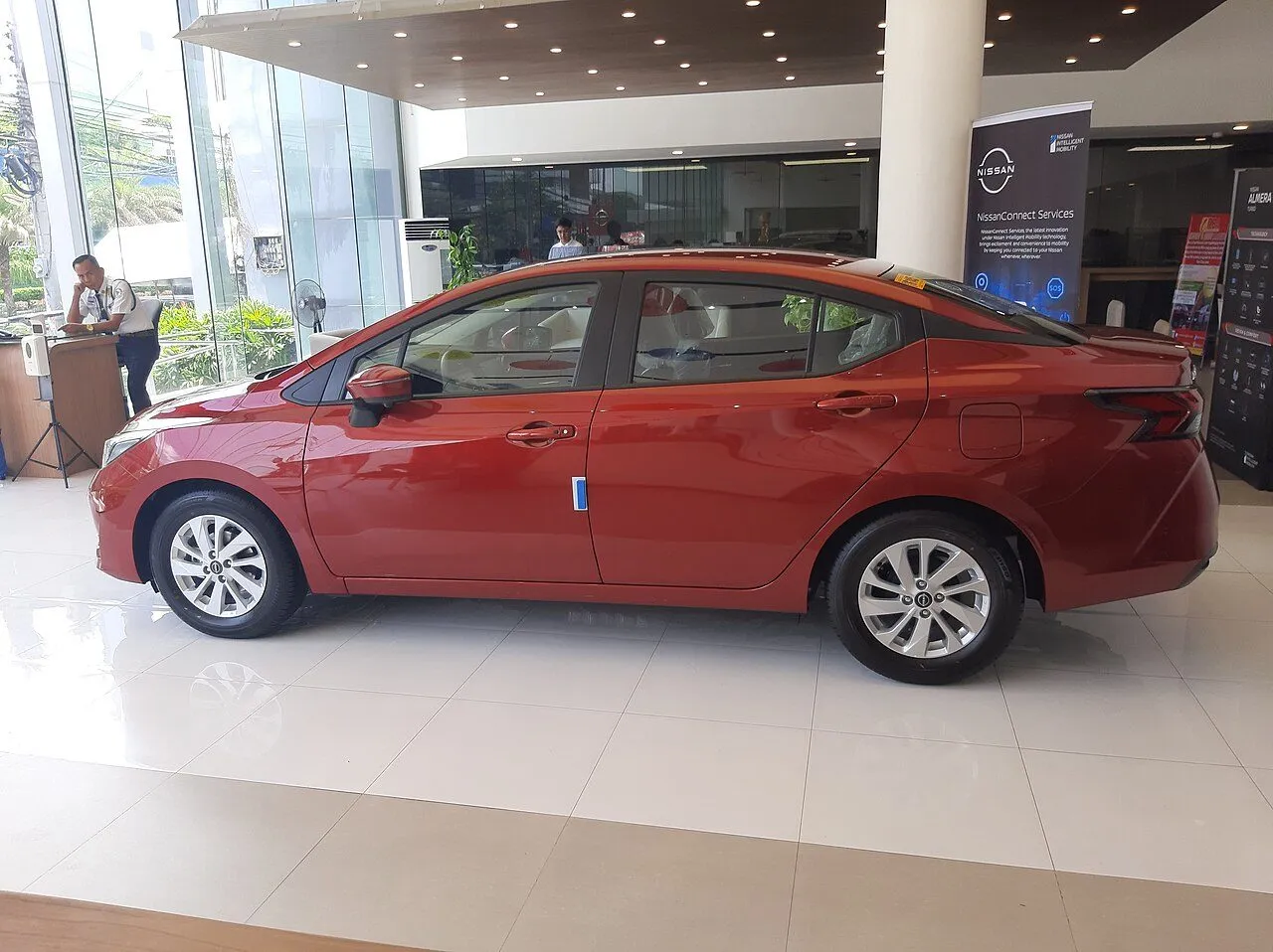 Nissan Almera CVT Cao cấp 2023, ảnh 2