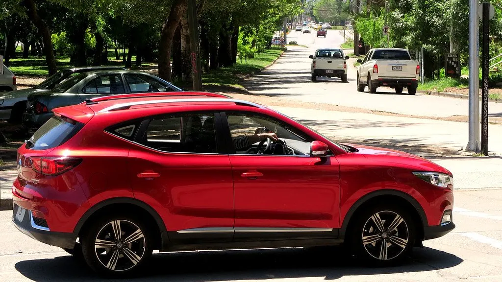 MG ZS COM+ 2018