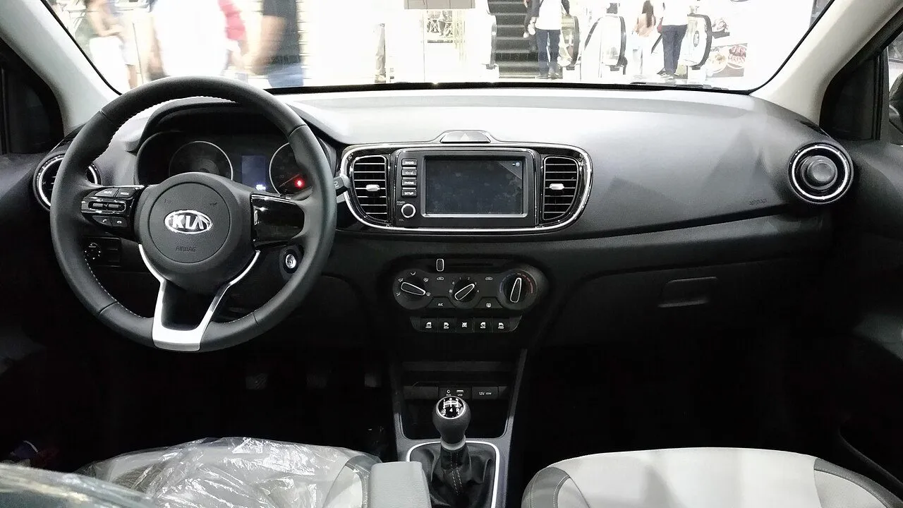 Kia Soluto AT Luxury 2019, ảnh 3