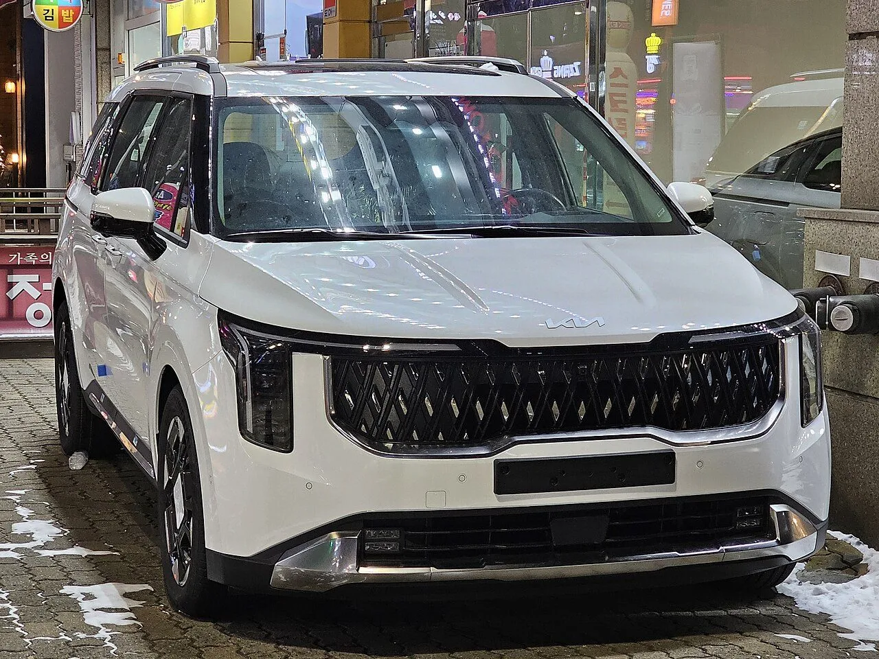 Kia Carnival 2.2D Luxury 2023