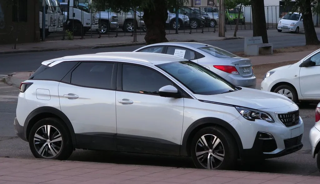 Peugeot 3008 Allure 2017, ảnh 2