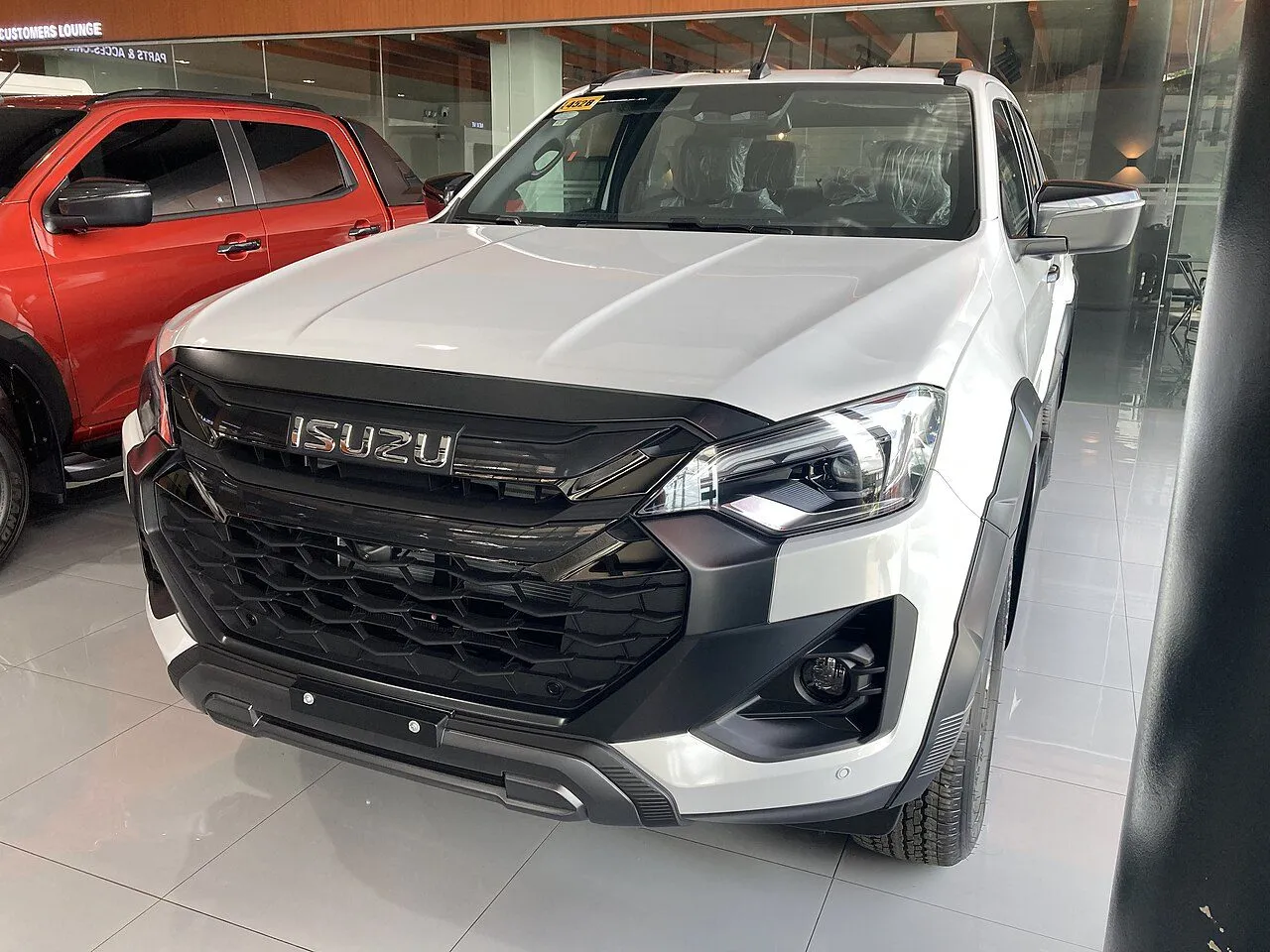 Isuzu D-Max Prestige 1.9 4x2 AT 2025