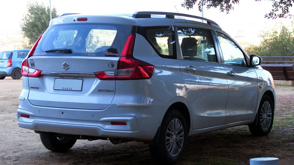 Suzuki Ertiga GL MT 2022