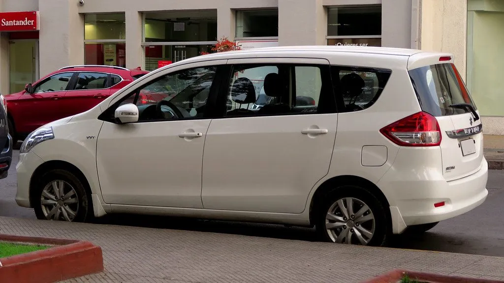 Suzuki Ertiga GLX AT 2017
