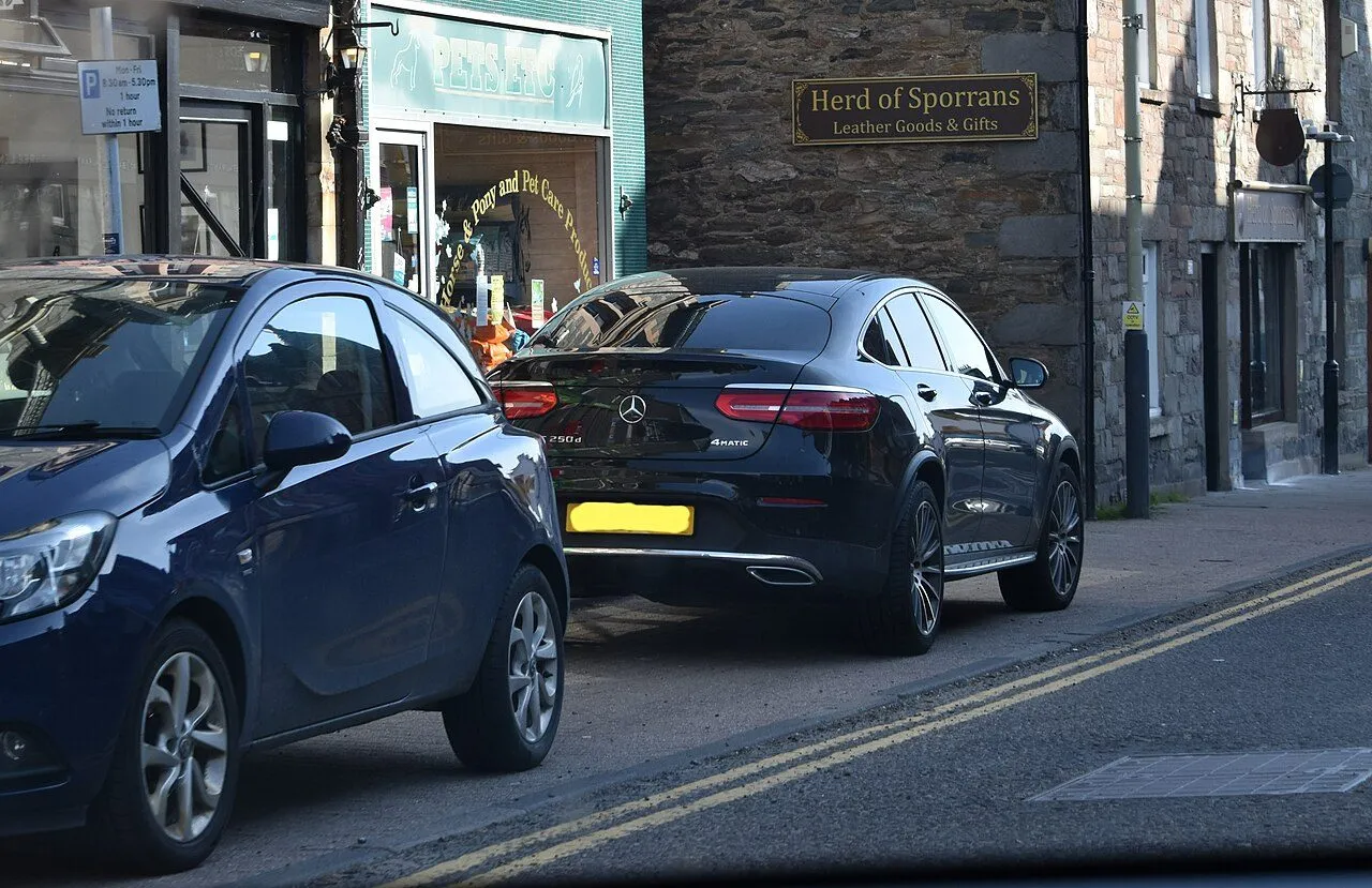 Mercedes-Benz GLC 200 4MATIC 2019, ảnh 2
